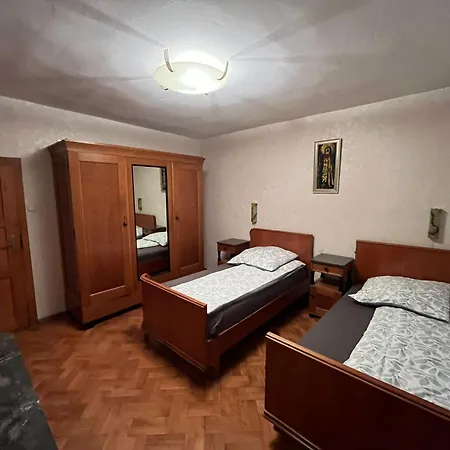 Apartment Work & Sleep